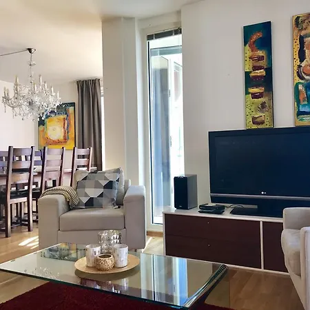Nedre Holmegate 9b Apartment